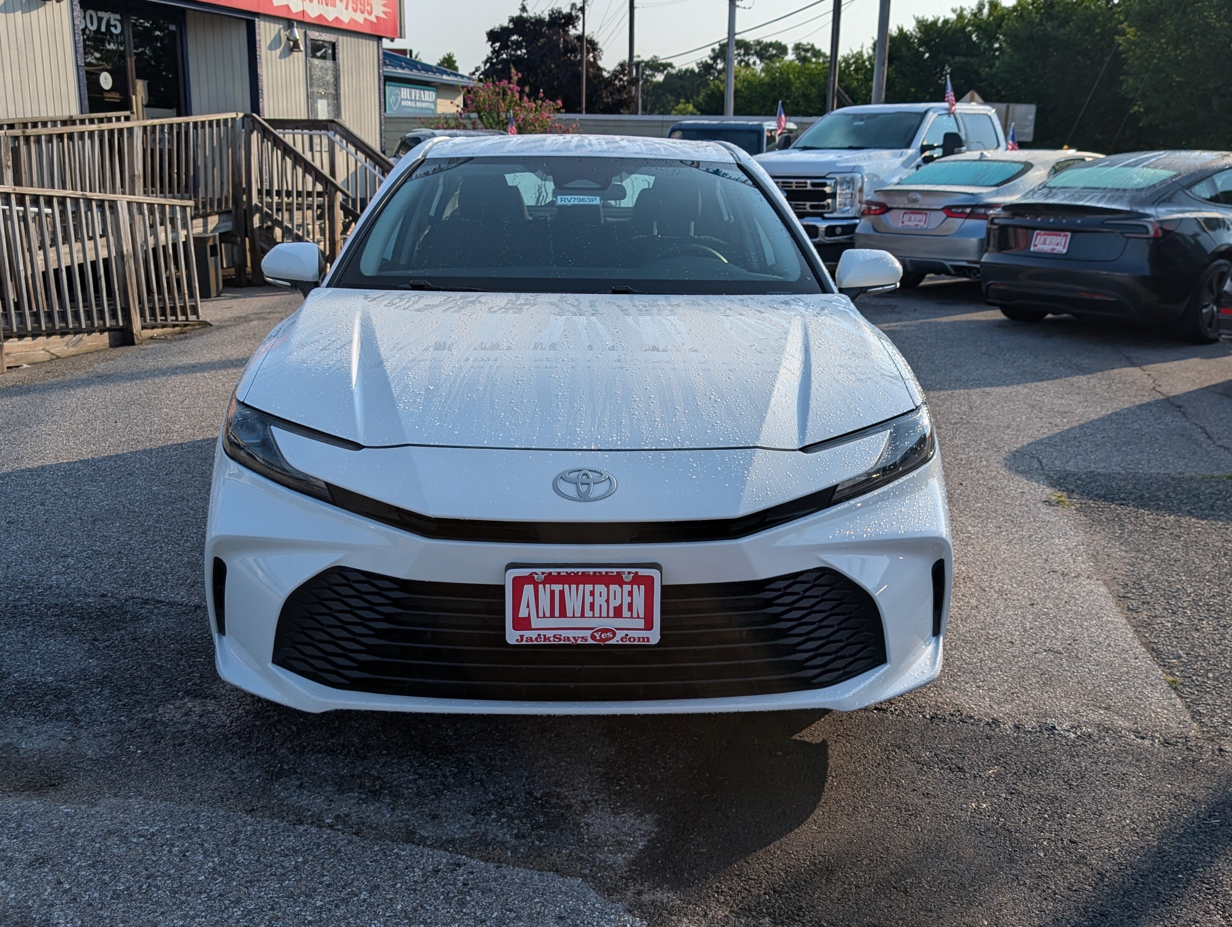 Used 2025 Toyota Camry LE FWD image 8