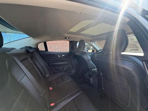 Used 2022 Volvo S60 B5 Momentum AWD/4WD image 15