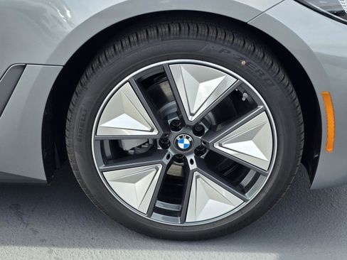 New 2026 BMW i4 eDrive40 w/ Dynamic Handling Package image 8