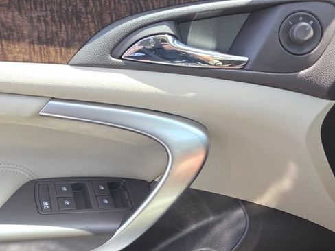 Used 2013 Buick Regal Premium FWD image 23