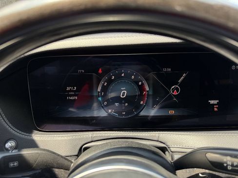 Used 2019 Mercedes-Benz S 560 4MATIC Sedan image 21