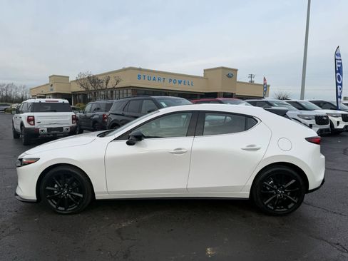 New 2026 MAZDA MAZDA3 Hatchback w/Premium Plus Pkg image 24