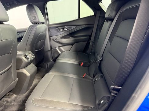 Used 2024 Chevrolet Blazer EV LT AWD/4WD image 27