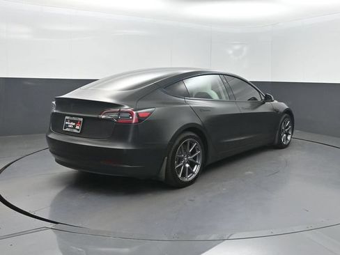 Used 2022 Tesla Model 3 Long Range AWD/4WD image 24