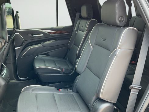 Used 2024 Cadillac Escalade Premium Luxury w/ LPO, Floor Liner Package AWD/4WD image 20
