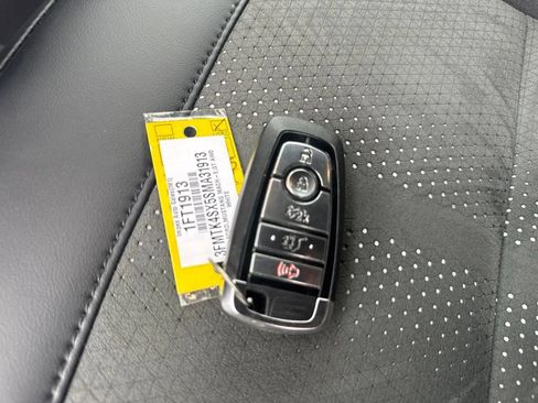 Used 2025 Ford Mustang Mach-E GT AWD/4WD image 25