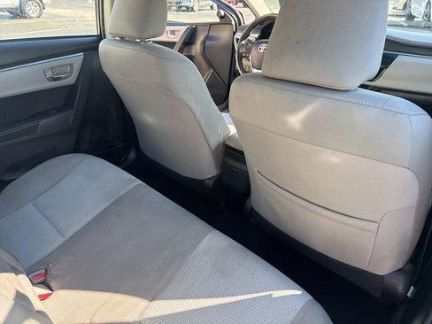 Used 2015 Toyota Corolla LE FWD image 21