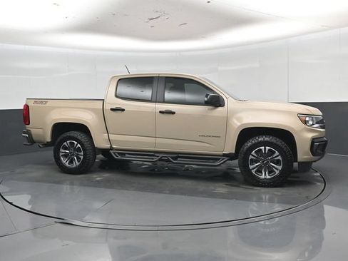 Used 2022 Chevrolet Colorado Z71 AWD/4WD image 31