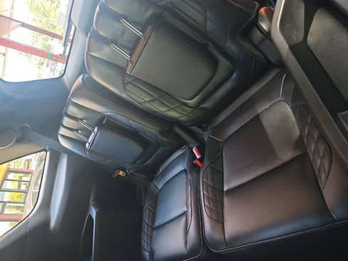 Used 2016 Ford Explorer Platinum AWD/4WD image 12