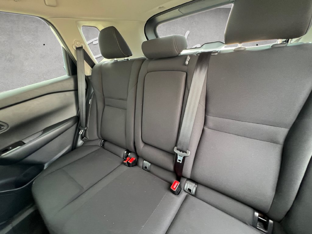 Used 2024 Nissan Rogue S FWD image 22