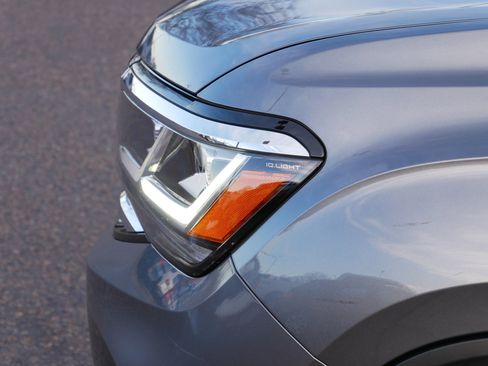 Certified 2023 Volkswagen Atlas Cross Sport SE image 17