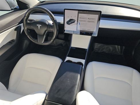 Used 2018 Tesla Model 3 Long Range image 21