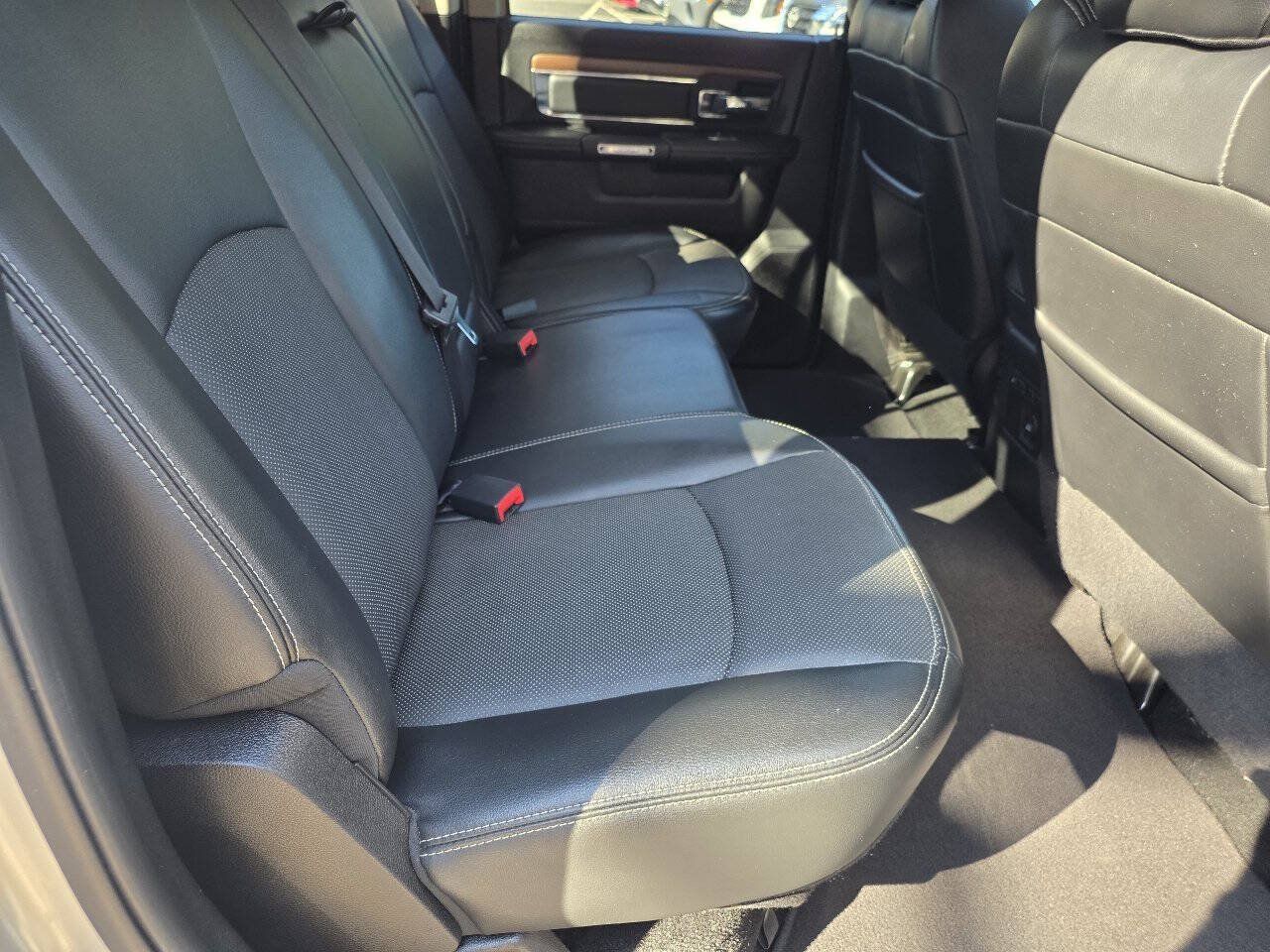 Used 2014 RAM 1500 Laramie w/ Convenience Group RWD image 24