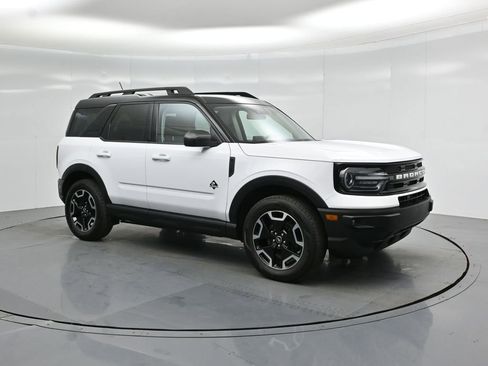 Certified 2022 Ford Bronco Sport Outer Banks w/ Tech Package image 25