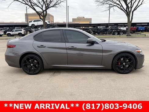 Used 2019 Alfa Romeo Giulia Ti Sport w/ Quick Order Package 22S Sport image 4