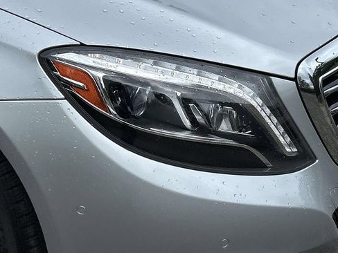 Used 2017 Mercedes-Benz S 550 Sedan image 10