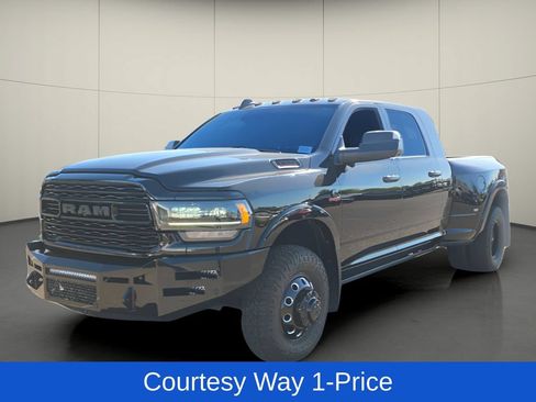 Used 2022 RAM 3500 Limited AWD/4WD image 5