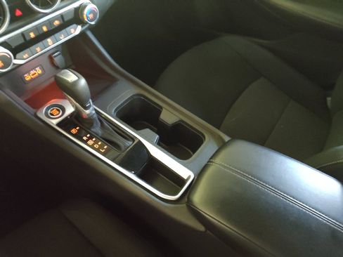 Used 2023 Nissan Sentra SV FWD image 26