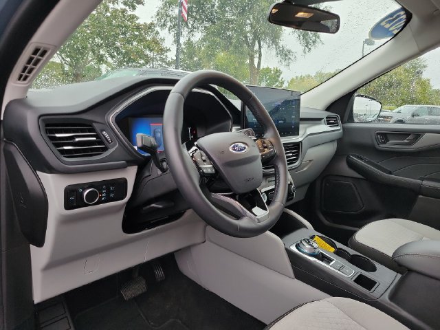 Certified 2023 Ford Escape Active w/ Tech Pack #1 AWD/4WD image 10
