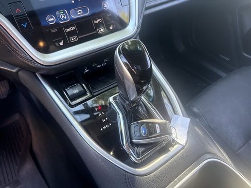 Used 2020 Subaru Outback Limited image 34