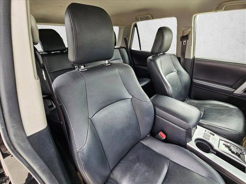 Used 2018 Toyota 4Runner SR5 RWD image 17