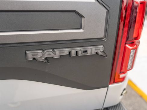 Used 2019 Ford F150 Raptor w/ Equipment Group 802A Luxury AWD/4WD image 6