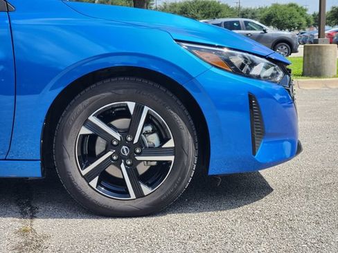 Used 2025 Nissan Sentra SV FWD image 8