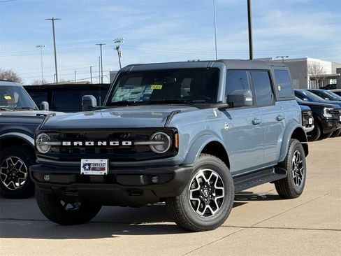 New 2025 Ford Bronco Outer Banks image 26
