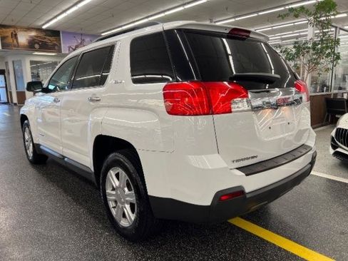 Used 2015 GMC Terrain SLE w/ Convenience Package FWD image 5