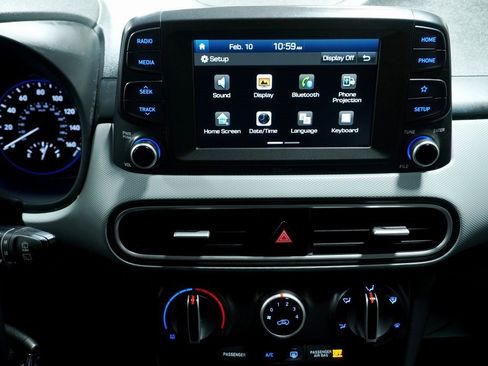 Used 2019 Hyundai Kona SE image 16