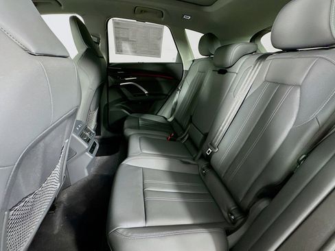 New 2025 Audi Q5 Premium Plus image 9