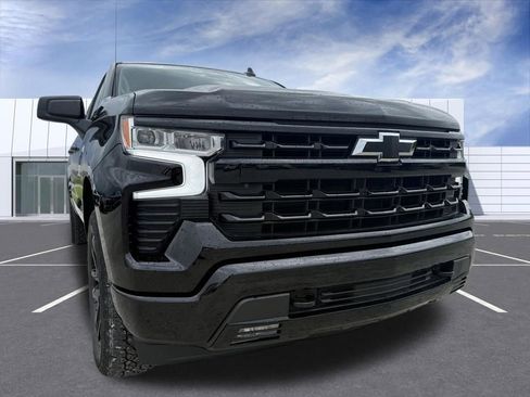 Used 2023 Chevrolet Silverado 1500 RST w/ Convenience Package II image 8
