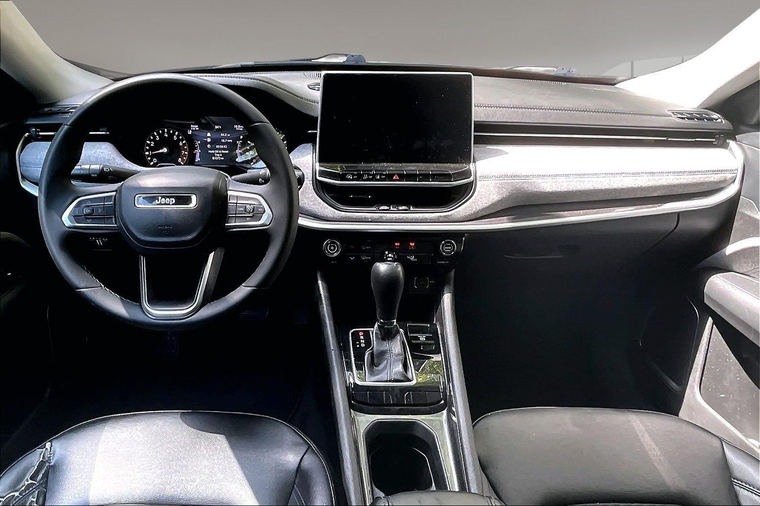 Used 2022 Jeep Compass Latitude FWD image 8