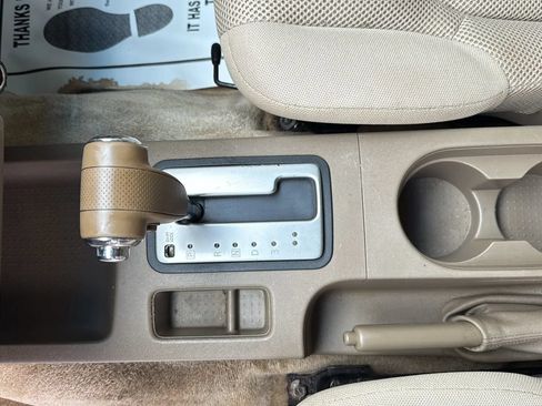Used 2005 Nissan Frontier SE RWD image 32