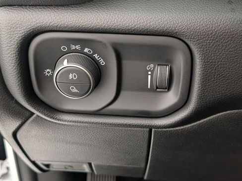 Certified 2026 RAM 2500 Big Horn AWD/4WD image 14
