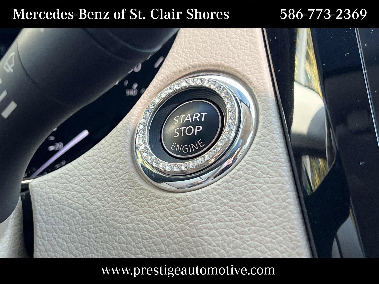 Used 2015 Nissan Rogue SV FWD image 31