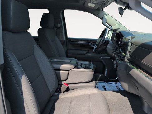 Certified 2024 Chevrolet Silverado 1500 LT AWD/4WD image 15