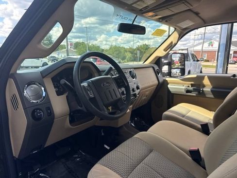 Used 2016 Ford F250 XLT w/ XLT Interior Package AWD/4WD image 11