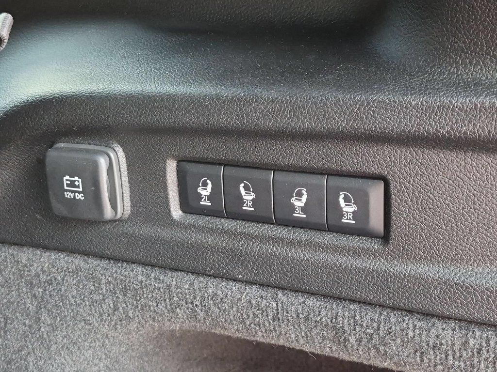 Used 2024 Jeep Grand Cherokee L Summit w/ High Altitude Package AWD/4WD image 8