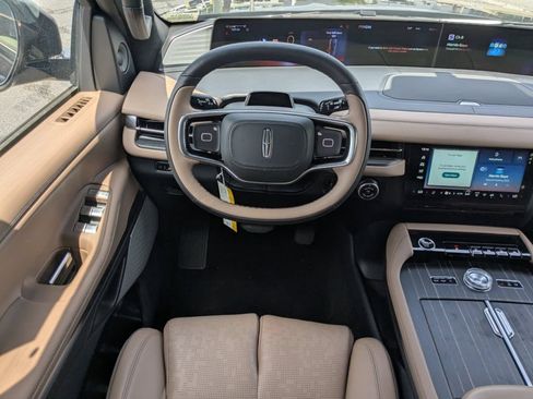 New 2026 Lincoln Navigator Black Label AWD/4WD image 20