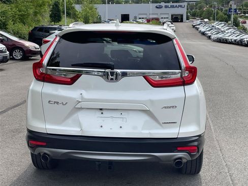 Used 2017 Honda CR-V Touring image 4