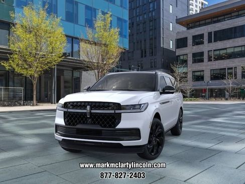 New 2026 Lincoln Navigator Black Label AWD/4WD image 2
