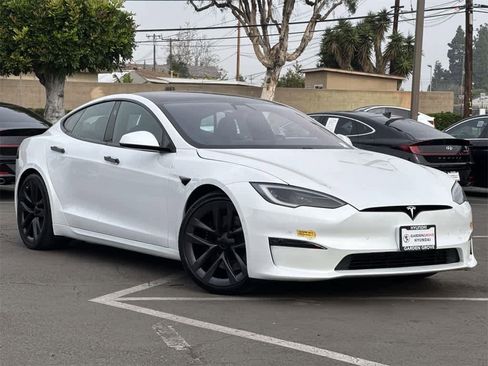 Used 2022 Tesla Model S image 8