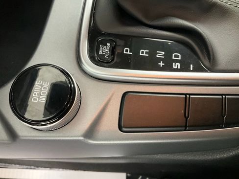 Used 2023 Kia Seltos LX image 20