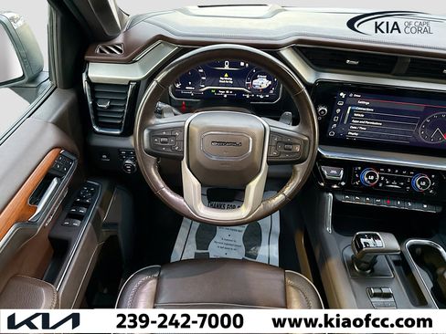 Used 2022 GMC Sierra 1500 Denali w/ Technology Package image 16