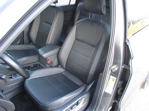 Used 2021 Volkswagen Tiguan SE R-Line image 17