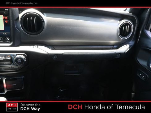 Used 2021 Jeep Gladiator Sport AWD/4WD image 13