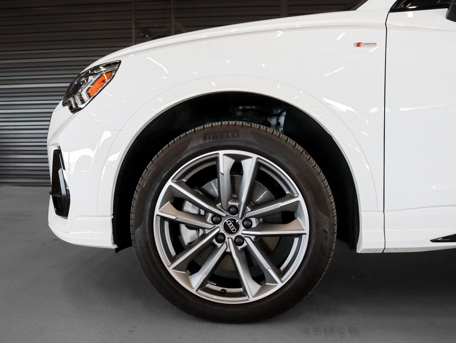 Used 2023 Audi Q3 2.0T Premium AWD/4WD image 5