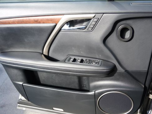 Used 2021 Lexus RX 450hL AWD w/ Premium Package image 19