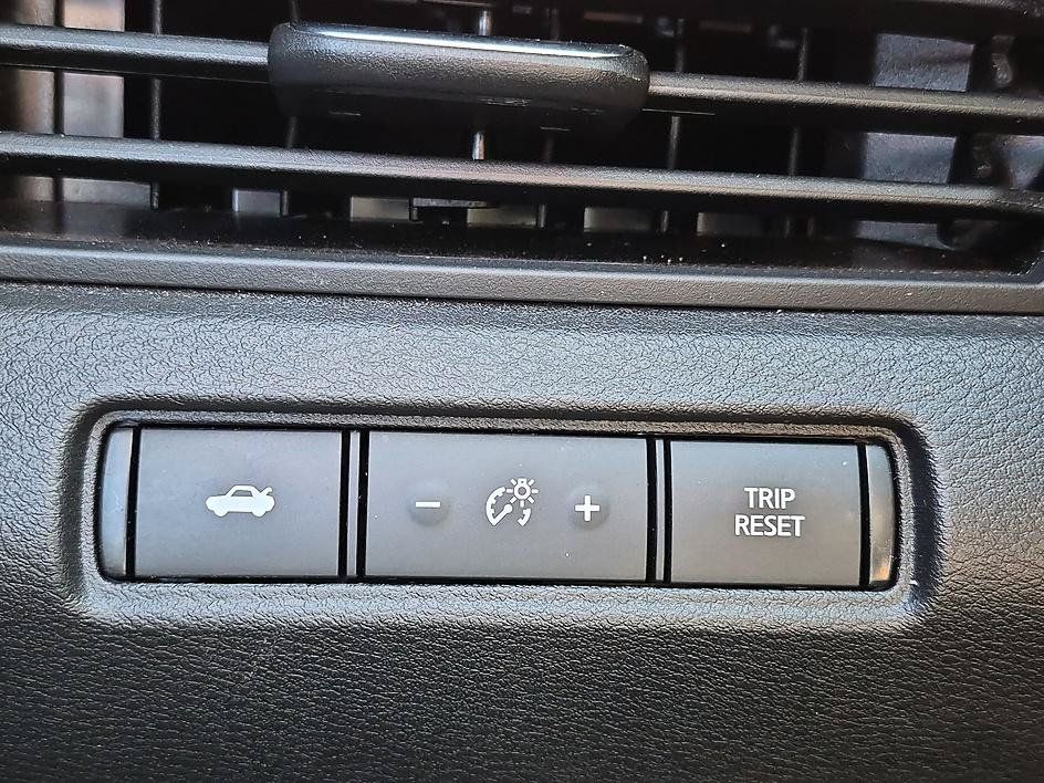 Used 2025 Nissan Altima 2.5 SR FWD image 20